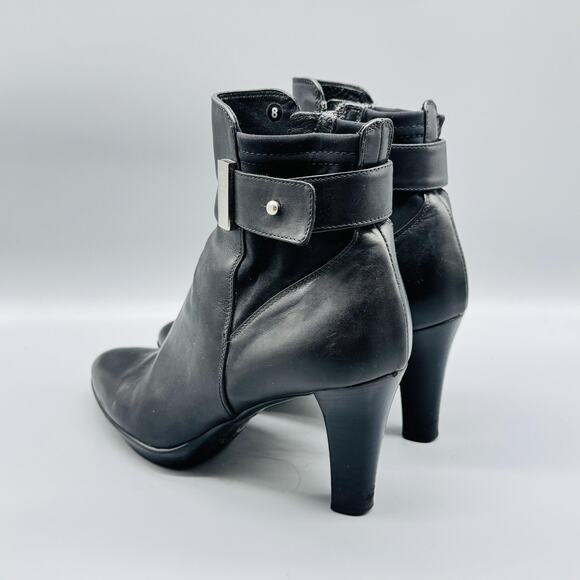 Aquatalia Boots Womens 8 Black Leather Ankle Pointed Toe Side Zip Heels Shoes - Picture 6 of 12